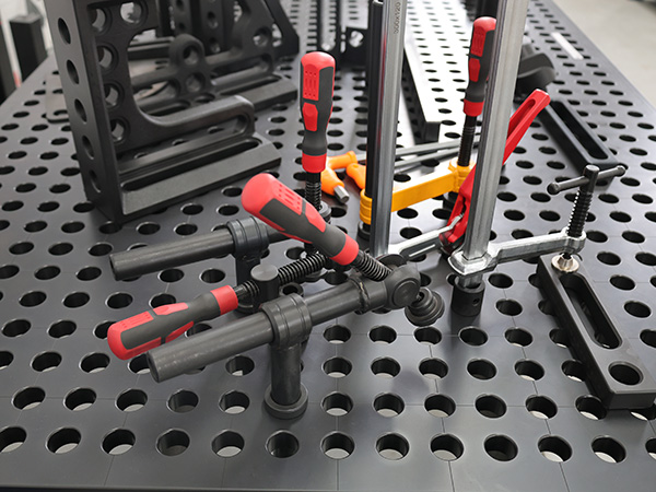 What accessories are needed for working face support of 3D flexible welding platform?