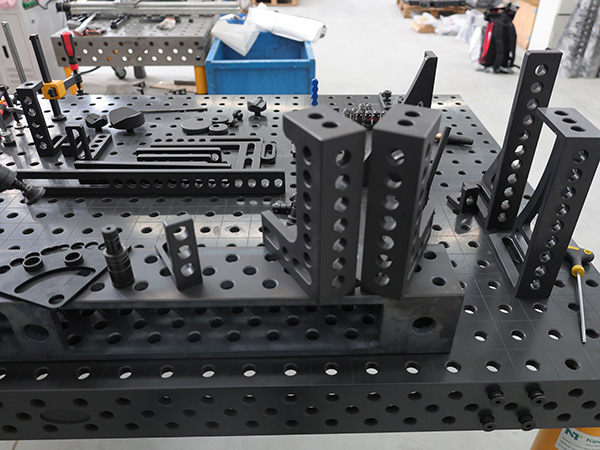 Working steps of 3D flexible welding platform